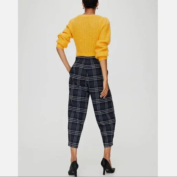 Aritzia Wilfred Dawna Plaid Barrel Cropped High Rise Pant - Picture 2 of 7
